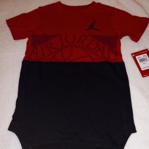 Boys Jordan Shirt Size 4